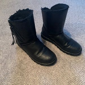 Women’s Bearpaw boots